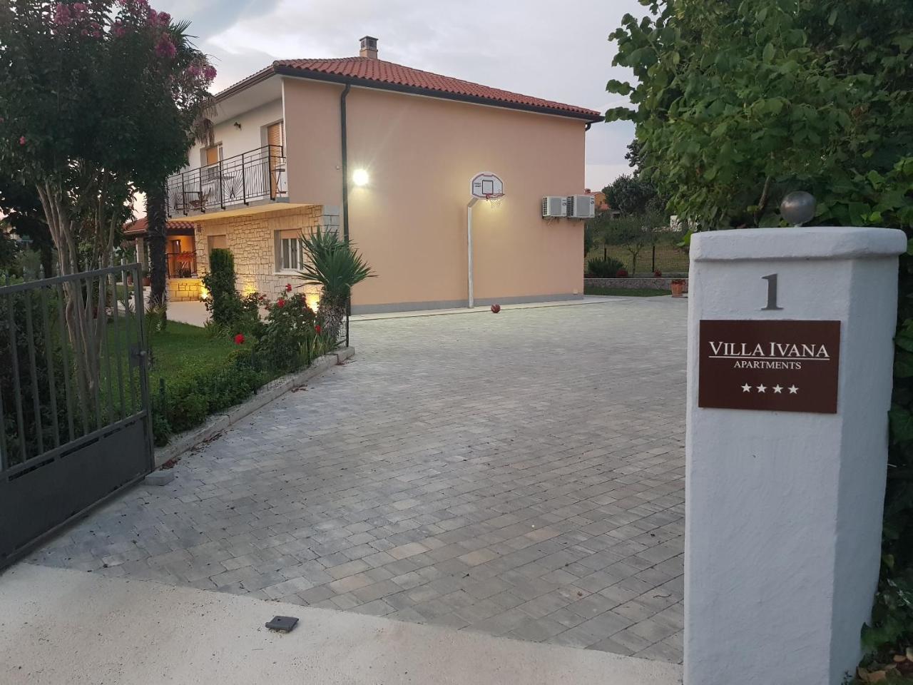 Villa Ivana Лабин Екстер'єр фото